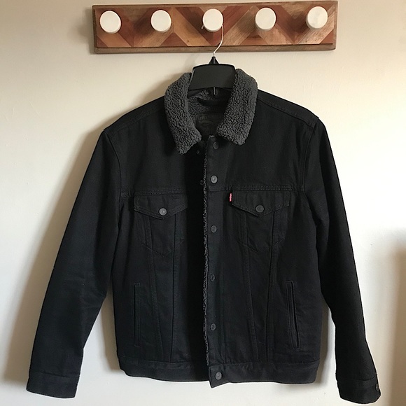 Levi's Jackets & Blazers - Levi’s Sherpa Denim Jacket